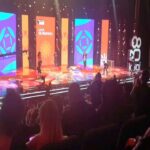 Konstantino Atanassopolus Instagram - Hj nos prêmios da @kwaibrasil 2023! Um pouco da premiação para vocês! Um lindo espetáculo com shows premiações e muita comédia ❤️🎉 E tudo com o @invisalignbrasil cuidando do meu sorriso! Obrigado @casecomunica pela convite! Parque do Ibirapuera