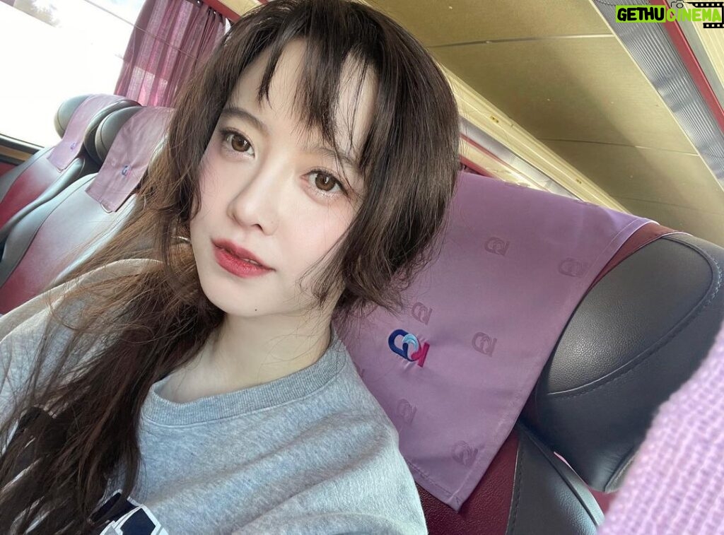 Koo Hye-sun Instagram - 지난 여름내 온몸에 붙어있던 살(힘듦)들을 모두 제거했어요. 지금은 계절학기로 수강하고 있는 코딩...ㅠㅠ기말고사 준비중이여요. 새해 복 많이 받으세요!