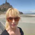Kristina Orbakayte Instagram - Аббатство на горе Архангела Михаила-это настоящее чудо света! 🏰 #кристинаорбакайте #montsaintmichel