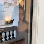 Krystal Jung Instagram - 문 열어조 Singapore