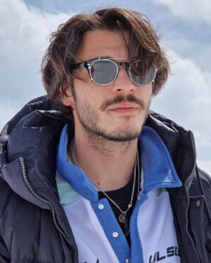 Kubilay Aka Instagram - Ne kadar eğlendiğim ektedir.
@gqturkiye 
📸 @ali_kalyoncu 
#gqxsamsunggalaxy 
#rhythmofthenight