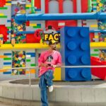 Kunal Khemu Instagram - Lego land mae chal chal ke lego 🦵 ke lag gaye Yeh photo andar jaane se pehle ki hai 😂