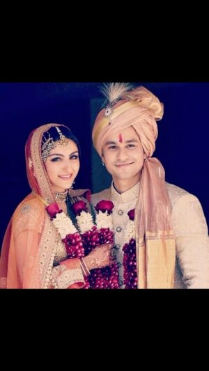 Kunal Khemu Instagram - Aaj humari shaadi ka Happy Birthday hai.
With love,
Soha ka Aadmi😉❤️
@sakpataudi