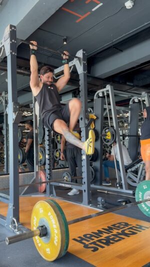 Kunal Khemu Instagram - Work it! 
#gym #fitness #workhard #workoutmotivation