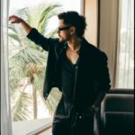 Kunal Khemu Instagram - 🖤K Styled by: @suvidhiijainn Jewellery: @shopzillionaire Phorographer: @thesikhboy