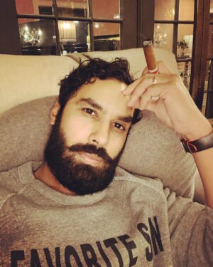 Kunal Nayyar Instagram - Sunday night smoke. Enjoying a little me time. Don’t forget to do that for yourself too... love.