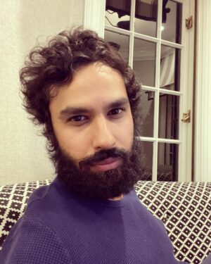 Kunal Nayyar Instagram - It’s literally got a life of its own... best nickname wins my respect. #fearthebeard