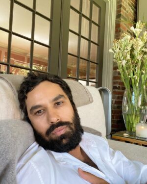 Kunal Nayyar Instagram - One of the positive things to come out of this big pause has been cultivating time for silence in my life. Dedicating time in my day to be still, to be quiet, to be with myself has helped not only understand my mind better but also quell its incessant chatter. I encourage all of you, if possible, to spend some time getting to know yourself intimately, and to finally have the courage to turn within... love you.