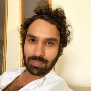 Kunal Nayyar Instagram - Finally. Finally. Finally. A beard trim. You can tell by the spot on my chin- the trimmer was in my hands:(