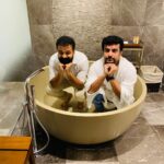 Kunchacko Boban Instagram – Cudnt help sharing this funny pic dear Pishooooooo!!!😜
Thank you for being such a happy face in our life dear..For being such a great friend,support,family,co-actor and the craziest one to make our life pretty much crazy kool!!😎🥳🥳
🥰🥰Happy Birthday Pishu Boy🥳🥳@rameshpisharody
Izu boy,Priya and myself😎