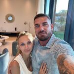Kurban Omarov Instagram - Жизнь как дикий рейс, где никогда не знаешь, в каком адском раю окажешься. Она бросает вызовы и проверяет на прочность. В этом мире нет места для тех, кто боится неизвестности.