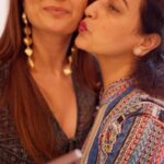 Kusha Kapila Instagram - this mini vlog is directed by my best friends @nikita_gupta2 and @tanishamehra. They make a rare appearance in it too along with my parents. Ek recorded history of our own lives chahiye thee where my parents and friends watch Sukhee’s screening. Bas aur toh kya hee. Video version of felt cute, will delete later lol🧿 This moment is now a core memory. I think my friends have done a fantastic job, as has Bushan who was our DOP, @ankushchaudharyofficial our editor and @harsh_pranav who is pretty much the creative director of it all 💜 Terribly missed you @santu.misra, this moment is not even a mo without you🌸
