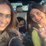 Kusha Kapila Instagram - Sukhee is yours today. A film so special, so sweet, so endearing that when I will look back at this time 20 years down the line, my heart will only and only be filled with joy. A huge congratulations to our director @sonal_d_joshi who led us with so much heart and love throughout the film. Your vision is so clear and what you want from your actors, so precise. I can’t wait to see everything you create. Thanks for not laughing on a single joke of mine, though. Serves me right for distracting your actors. To our Sukhee @theshilpashetty, this film is all you. The softness and the life you bring to Sukhee is the heart of this film. The world will see a new Shilpa, I know. and haan, thanks for treating me like a real-life friend 🥹 To my kuttis @pavleen_gujral @dilnazirani, there is so much to learn from you both. It was my pleasure to play your friend and never end the banter even when the camera said cut. Thanks for entertaining my lame jokes. behind Sonal’s back of course. Dilnaaz, your pichwada joke however takes the cake. To @theamitsadh, you are magic, so effortless, so smooooooth, so charming on screen and IRL. Ab samajh aaya kyun hota hai pyaar. Pls don’t kill me. To @chaitannyachoudhry, to play Guru is a huge undertaking, one that you put both your mind and heart to. The nuance you bring to this character is proof of your talent and I wish you everything and more. To @maahijain1707, proof’s in the pudding, not a single review forgets to mention you. An actor of your caliber at your age, it’s rare. Congratulations for the life ahead of you. meher maasi loves you💜 To @itsjyotikapoor, every time you arrive on screen (it’s an arrivationnnnn), the screen lights up. Your comic timing is impeccable as is your screen presence. I wish we get to work together and this time, in a scene together 💜 To my team of ADs, love you so much and thankyou for letting me roast y’all endlessly. Y’all be the best future filmmakers and live your dream lives. Last but not the least, definitely not the least, our producers, @ivikramix @vijash, thank you, thank you, thank you and a million times, thank you🌸