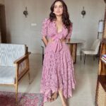 Kusha Kapila Instagram - felt later will delete cute🌸 @lovechoje @the_jewel_factor Styled by @ayeshaaminnigam Assisted by @mehullsinglla