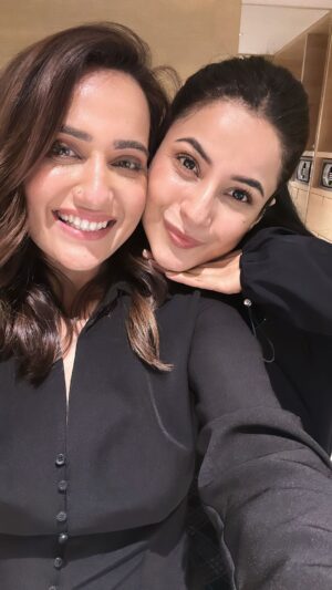 Kusha Kapila Instagram - sab theek ho jayega behen🥲🤣