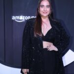 Kusha Kapila Instagram - life’s been kinda awesome lately. Watched the first two episodes of Citadel starring @priyankachopra and @maddenrichard created by the Russo brothers toh photo dump toh banta tha🤌🏽 @primevideoin . . . suit @ranbirmukherjeeofficial Jewellery @goldenwindow @ishhaara