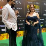 Kusha Kapila Instagram - your over-friendly green carpet host at #IIFA 2023👋🏆 @iifa Gown: custom @rohitgandhirahulkhanna Earrings and ring @shriramhariramjewellers Styled by @ayeshaaminnigam Yas Island
