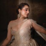 Kusha Kapila Instagram - 𝗜𝗻 𝗠𝘆 𝗧𝗧 𝗕𝗲𝘀𝘁 In what ways does your journey echo Tarun Tahiliani’s legacy? “Through meticulously researched and thoughtfully crafted fits, Tarun Tahiliani’s vision beautifully complements the Indian woman’s form and my perspective on life resonates deeply with the ever-evolving nature of his collections—each distinct yet his own signature. Having previously worked as a fashion writer, covering his couture shows, it feels like life has come full circle as I now have the honour of representing his exceptional designs.” Kusha Kapila is seen here in our gold lehenga that features Art Deco inspired artworks which are uplifted with Swarovski crystals, pearls and sequins. It is paired with an intricately-embellished corset and stylized drape. Photography: @abhivermaa Makeup: @leeview_makeup Styling: @louw.77 Muse: @kushakapila Sets: @studio2.one @vivek.negi.14 Carpet: @obeetee Decor: @kalikaar_design Jewellery: #TTTIJORI Location: @arayabagh #TarunTahiliani #InMyTTBest
