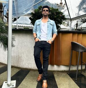Kushal Tandon Instagram - Jacket @houseofreeofficial
Styled by: @stylebysugandhasood
