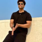 Kushal Tandon Instagram - If you ‘re gonna be two faced , at least make one of them pretty ✨