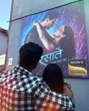 Kushal Tandon Instagram - Today we conclude this beautiful journey, our last shoot day for Barsaatein, a show that will always remain close to our heart…♥️

We are grateful for every cast and crew member who came together to make the magic happen and most importantly all of you, bas yunhi aapke pyaar ki barsaatein hamesha barkaraar rahe…🫶🏻

Thankyou @therealkushaltandon for being an incredible partner in this journey. 

And lastly, the lady with unparalleled vision and grit and determination. Thank you for everything @ektarkapoor Ma’am 
A special mention to @jaya_misra @tanusridgupta.. lots of love ❤️ @atifcam @nidhin.dp @muskan_bajaj02081987 ♥️