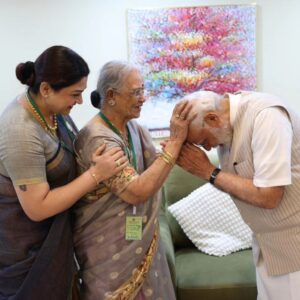 Kushboo Instagram - No amount of words would suffice to thank our H'ble PM Shri @narendramodi ji for giving so much happiness and joy to my ma-in-law, Smt #DeivanaiChidambaramPillai , who at 92 is a huge Modi follower and a fan. 
It was a moment of super excitement for her as it was her dream to meet him at least once. 

Our PM, who is the most popular, loved, and admired leader in the world, with absolute no such air whatsoever, welcomed her with so much warmth and respect. His words filled with love and affection were like a son speaking to his mother. No wonder he is adored by all, young and old, and he is blessed and the truly chosen one by God. 

Sir, moments spent in your esteemed presence will be cherished forever. I see a childlike twinkle of joy in the eyes of my ma in law, and nothing more matters to me but to see her happy at this age. 
Will always be indebted to you, Pradhan Mantri ji. 
Kodi pranaams to you Shri @narendramodi ji 🙏🙏🙏🙏🙏🙏🙏