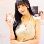 Kwon Eun-bi Instagram - #산타마리아노벨라성수팝업 #메디치가든팝업스토어 #오드퍼퓸 #향수추천 @santamarianovellakorea