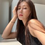 Kwon Yu-ri Instagram - 😎📻