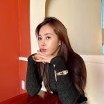 Kwon Yu-ri Instagram - ✨🎄🎁✨