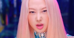 Kyle Hanagami Instagram - I truly love taking new artists and helping to make them global superstars. This is @aespa_official’s VERY FIRST song and music video that came out yesterday and it is INSANE. Thank you @smtown and congrats to the girls. 35 million views already! #kpop #aespa #blackmamba #kylehanagamichoreography