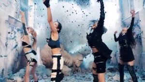 Kyle Hanagami Instagram - I LOVE choreographing for @blackpinkofficial. They are so boss. Fastest music video to ever hit 100 million views. 🔥🔥🔥 Congrats girls! #blink #blackpink

Let’s Kill This Love by @blackpinkofficial 
Choreo: me and @kieltutin 
Stand-ins: @haleyfitzgerald @charlizeglass @stephmincone @ashley_gonzo