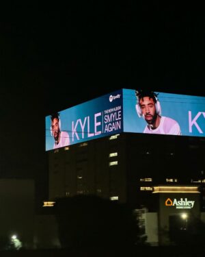 Kyle Harvey Instagram - SMYLE AGAIN WEEK ONE

TELL ME YOUR FAVORITE SONG :)