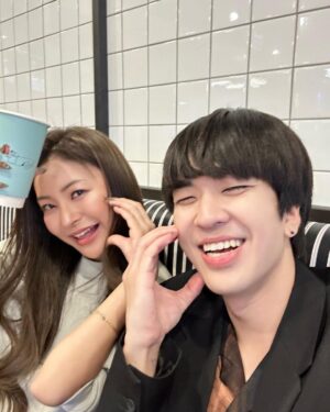 Kyutae Sim Instagram - Safe flight @raelilblack