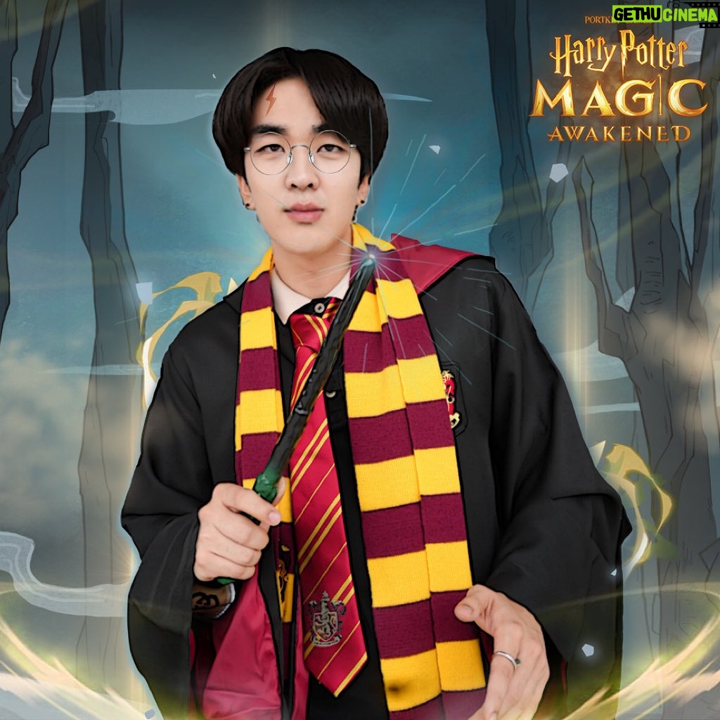 Kyutae Sim Instagram - ขอเป็นนักเรียนโรงเรียนเวทมนตร์สะหน่อย เกม Harry Potter: Magic Awakened มาแล้วนะทุกคนนน Download เกมได้ที่ลิงก์นี้เลย : https://bit.ly/3PJLUDs #HarryPotter #MagicAwakened