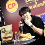 Kyutae Sim Instagram - อร่อยอิ่มหอมเนื้อแท้ฉ่ำ กับ CPBeefCheeseBurger ไปลองชิมกันนะทุกคนนนน #KyutaexCPBeefCheeseBurger