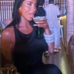 Léana Zaoui Instagram - J’aime pas trop les nouvelle compagnie 🇵🇹