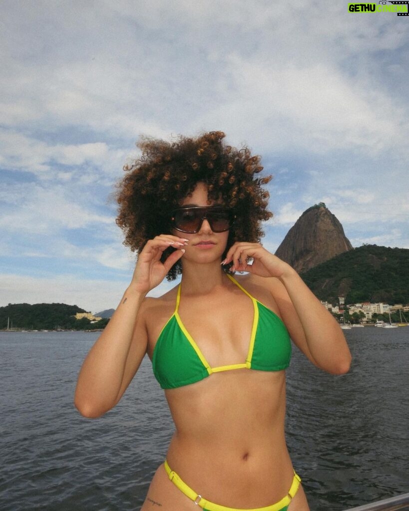 Léna Mahfouf Instagram - Onde estão meus brasileiros? 🥹🇧🇷💛 Rio de Janeiro, Brasil