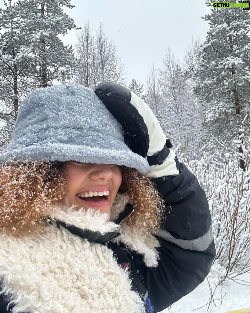 Léna Mahfouf Instagram - mentally i’m here ❄️ Finland