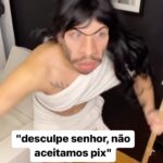 Léo Belmonte Instagram - desculpa, mas pra mim, quem não tem pix ainda está na idade da pedra kkkkkk