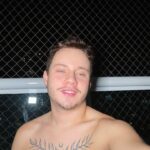Léo Belmonte Instagram - não acreditem em tudo que vcs vêem nas redes sociais 🤨🤨🤨🤨🤨 mto photoshop envolvido