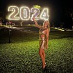 Lívia Andrade Instagram - 2024 VENHA ABENÇOADO 🙌🌟🙏