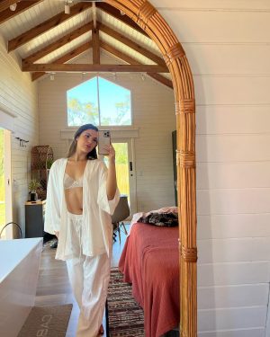 Lívia Inhudes Instagram - 🤍