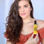 Lívia Inhudes Instagram - O Blur Repair Deleta Danos de @chikascosmeticos é um dos meus produtos preferidos e anda comigo pra todo lugar. Ele une as pontas, repara os danos e recompõe a fibra capilar, perfeito né?😍 #BelezaSemDrama #publi