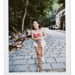 Lívia Inhudes Instagram - felizona nesse domingão🦋 Parque Lage