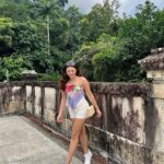 Lívia Inhudes Instagram - felizona nesse domingão🦋 Parque Lage