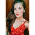 Lívia Inhudes Instagram - Feliz Natal 🌟 Que Deus nos abençoe e guie sempre! Minas Gerais