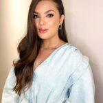 Lívia Inhudes Instagram - Pronta para o evento da noite ❤️‍🔥 @intimissimibrasiloficial & @camilaqueiroz Beleza por @patyhadich and @marconissoares 🤩 São Paulo, Brazil
