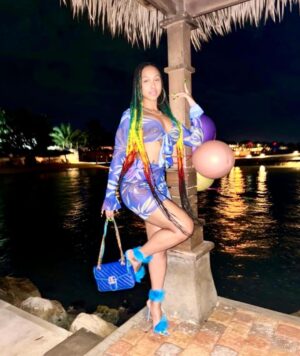 La Love The Boss Instagram - Twenty Bait ♏️🇯🇲🎉