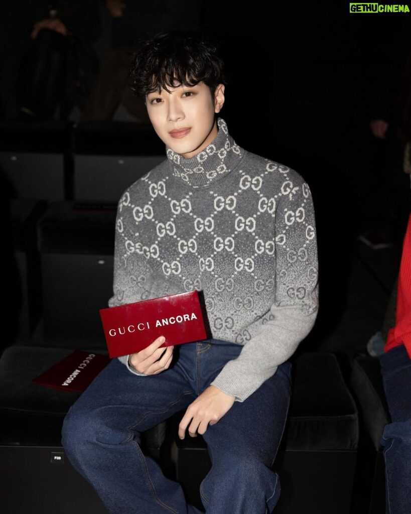 Lai Guan-lin Instagram - Mirror^^ @gucci @sabatods #GucciAncora #GucciFW24