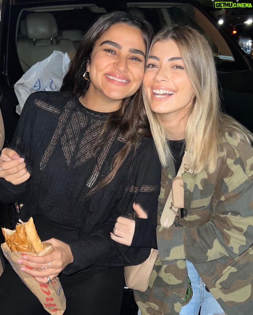 Laila Ahmed Zaher Instagram - Happy birthday to my amazing sister, best friend and boss lady😇😎 Beyond thankful for your existence baby🥹💗 I hope all your dreams come true🤲🏼 love you my beautiful foffaa💗💗💗